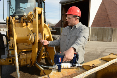 LINCOLN 1882E Шприц для смазки аккумуляторный в кейсе (аналог SKF TLGB 20)