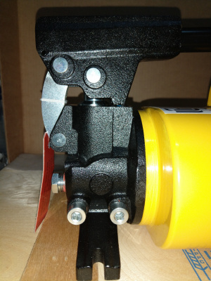 P-801 Ручной гидравлический насос сверхвысокого давления Enerpac 70 МПа