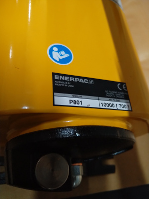 P-801 Ручной гидравлический насос сверхвысокого давления Enerpac 70 МПа